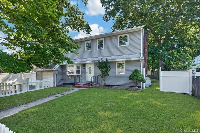 10 Field Place
