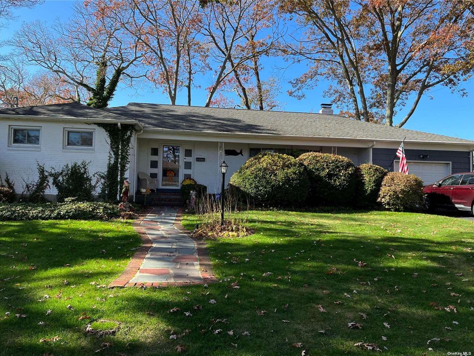Image 1 of 19 for 10 Gillette Avenue in Long Island, Patchogue, NY, 11772