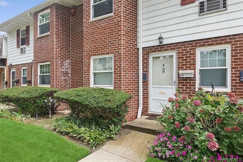 10 Glen Hollow Drive #C44