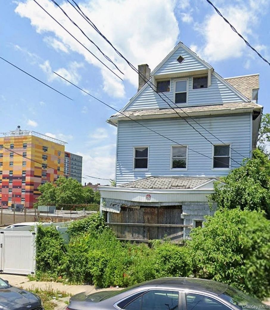 10 N Terrace Avenue