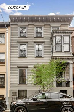 Image 1 of 33 for 10 Pineapple Street in Brooklyn, NY, 11201