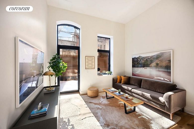 10 Quincy Street #1E