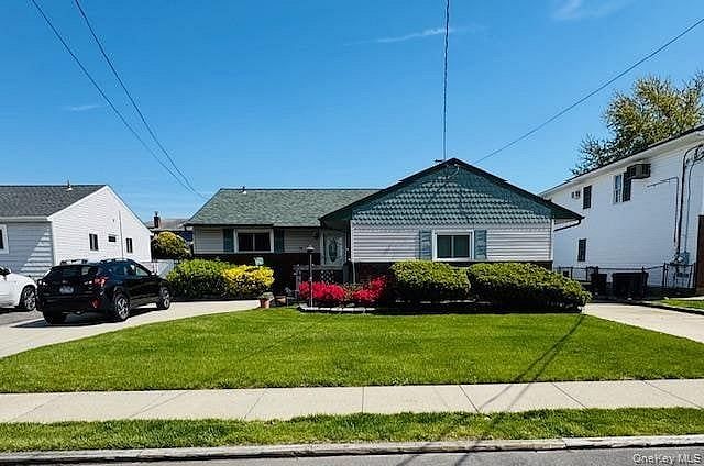 10 Schley Avenue