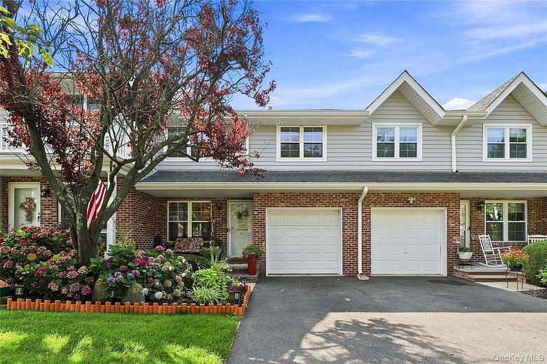 10 Sprucewood Boulevard