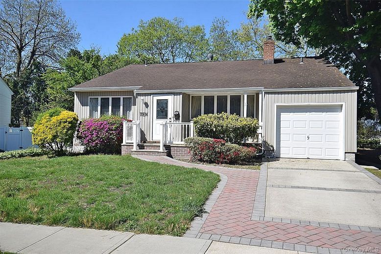 10 Tacoma Lane #1