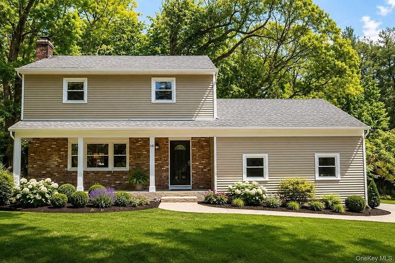 10 Tudor Drive