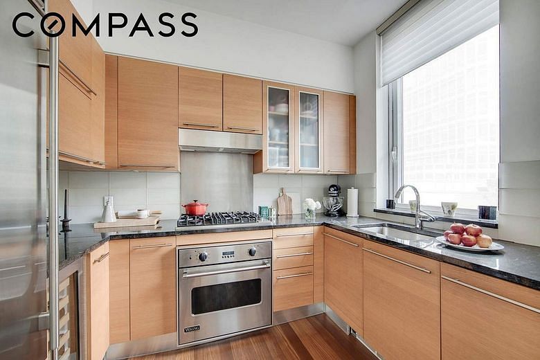 10 West End Avenue #4J