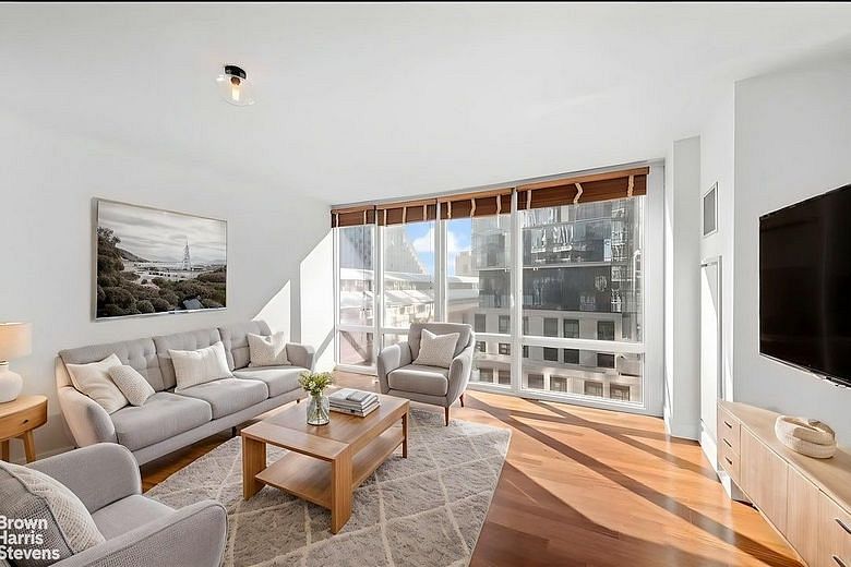 10 West End Avenue #9F