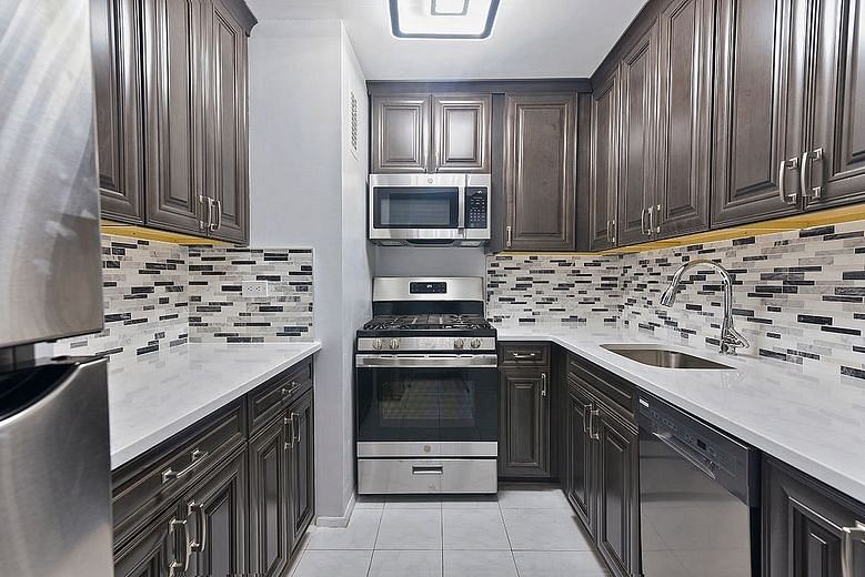 100 Beekman Street #6B