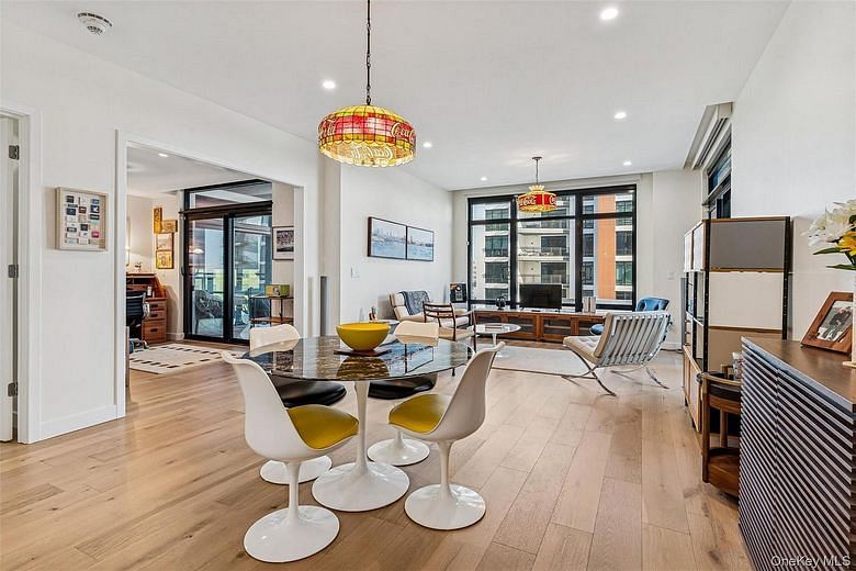 100 Boardwalk #506 A