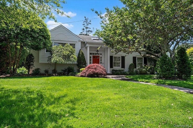100 Cabot Road