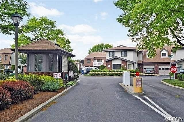 100 Cambridge Drive #100