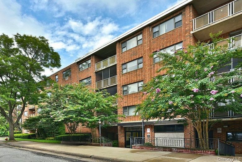 100 Clinton Avenue #1F
