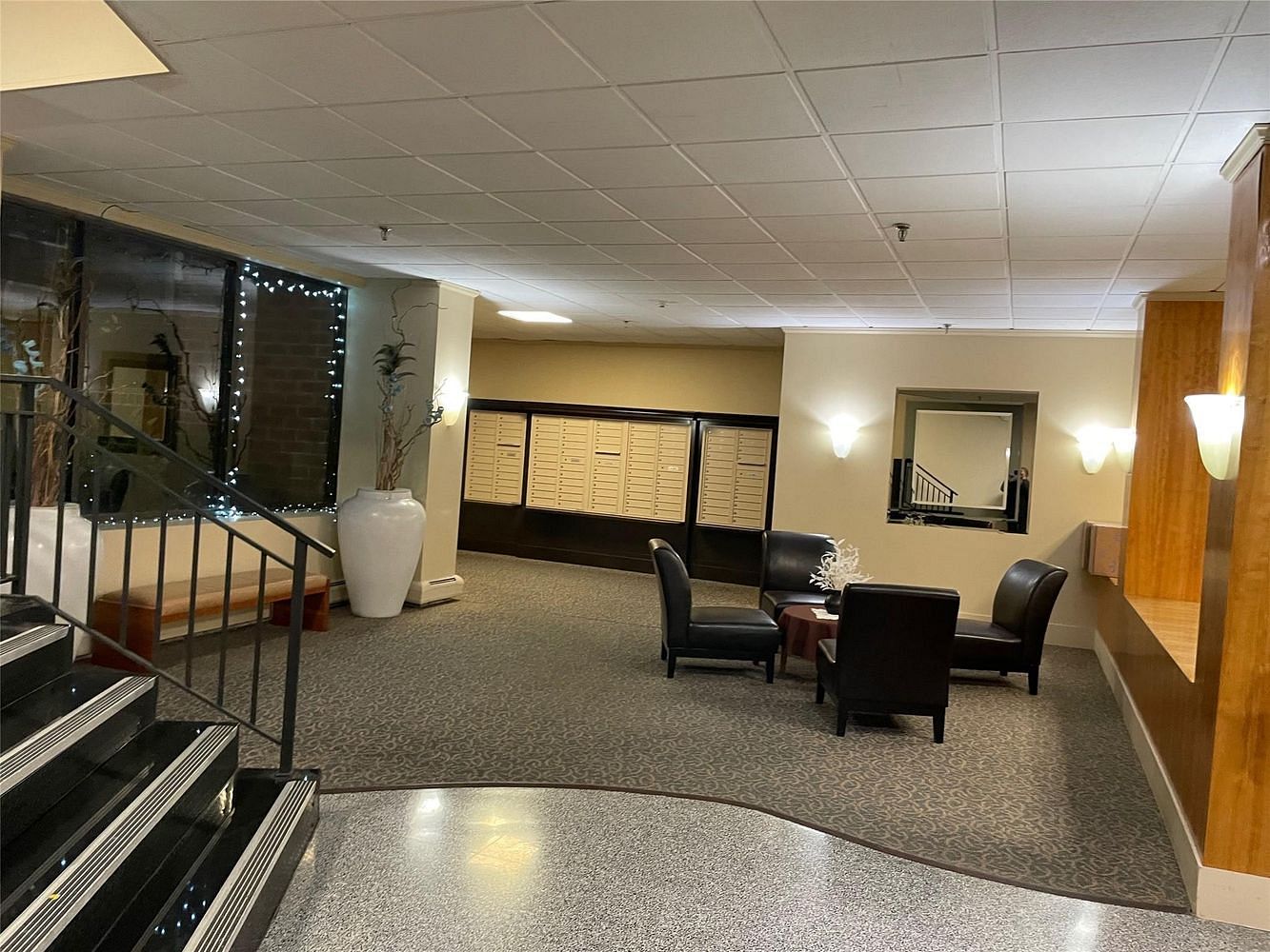 Image 1 of 17 for 100 Clinton Avenue #3-0 in Long Island, Mineola, NY, 11501