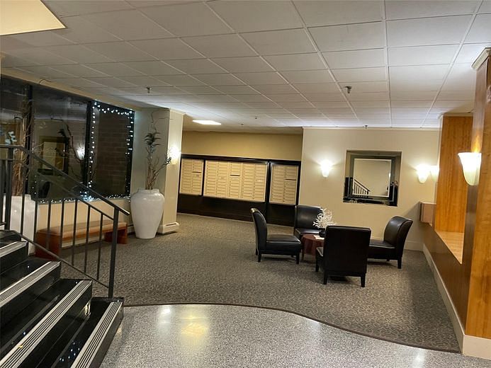 100 Clinton Avenue #3-0