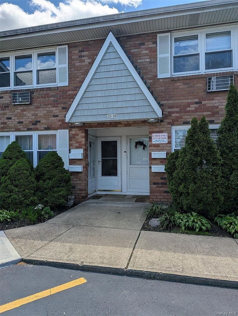100 Connetquot Avenue #26
