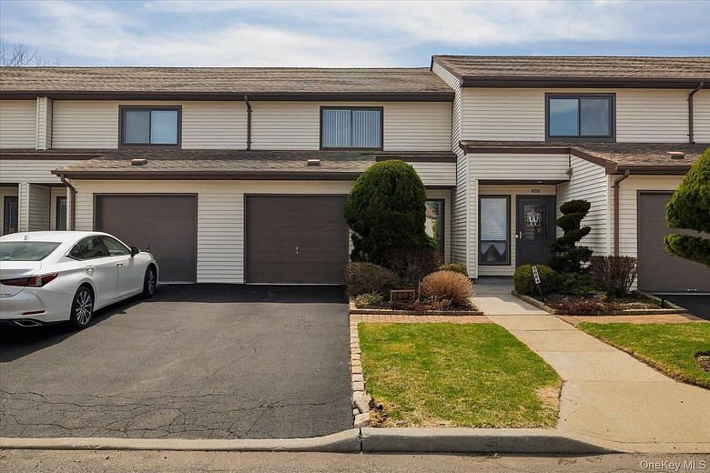 100 Daly Boulevard #2005