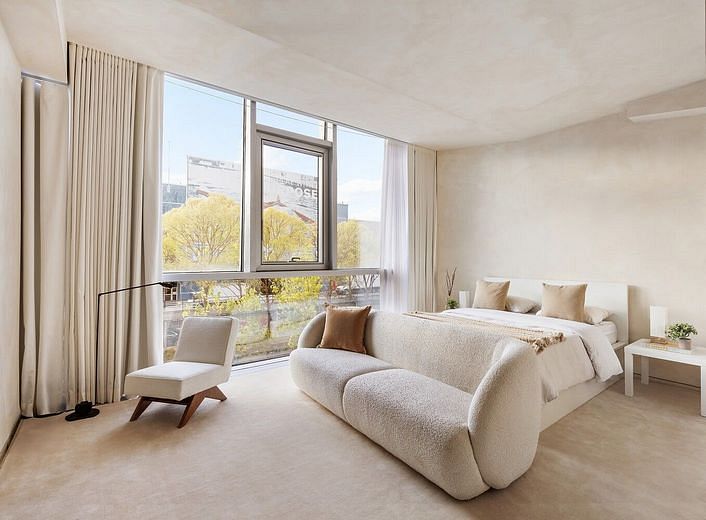 100 Eleventh Avenue #3C