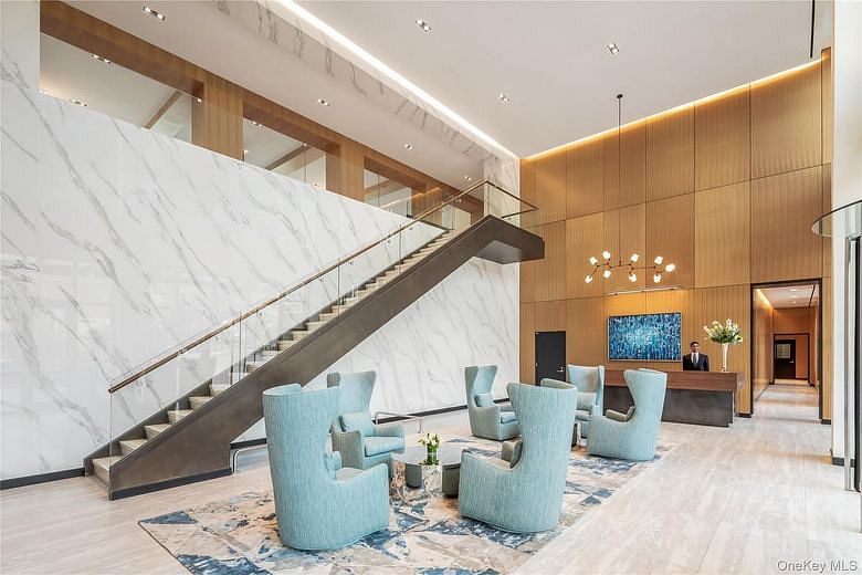 100 Garvies Point Road #1001