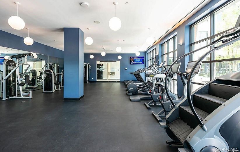 100 Garvies Point Road #1014