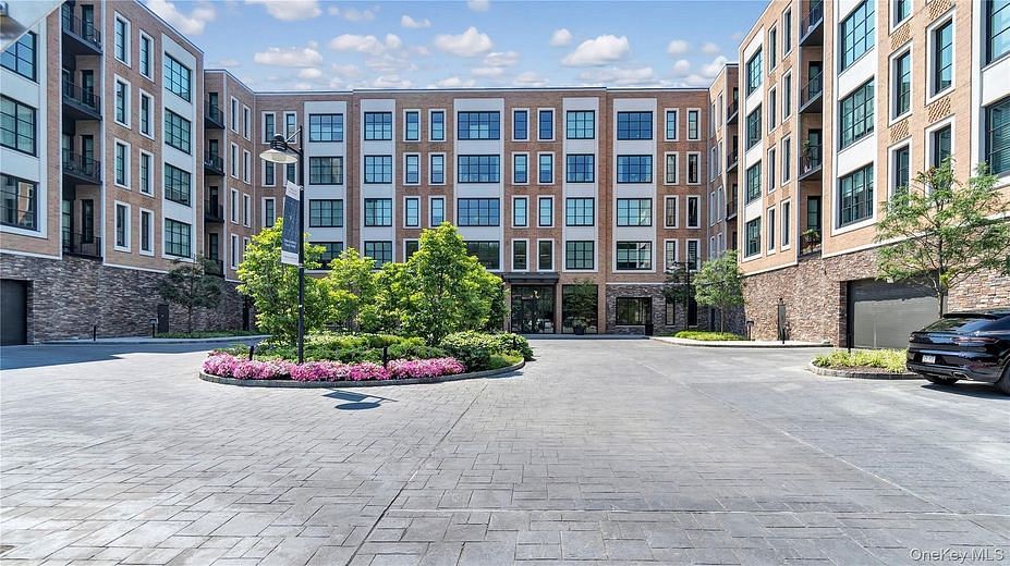 100 Garvies Point Road #1116