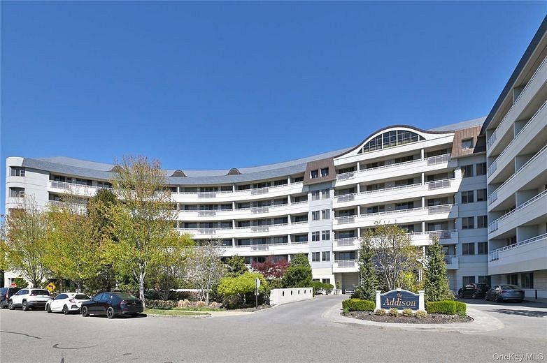 100 Harbor View Drive SW #335