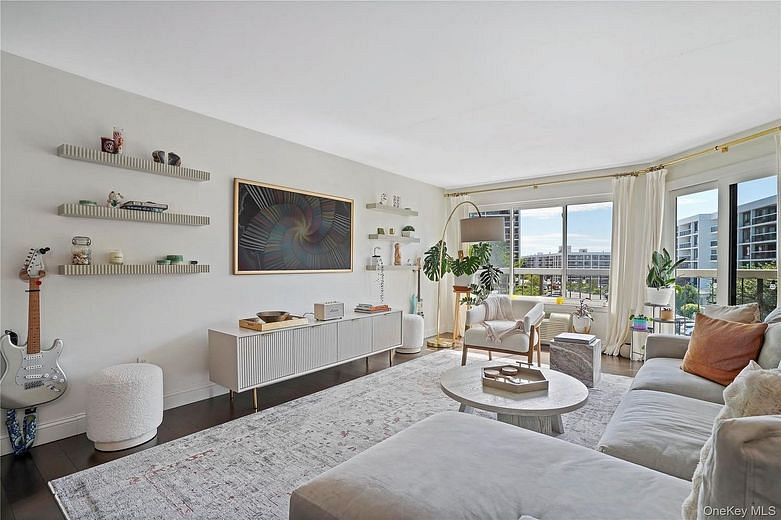 100 High Point Drive #401