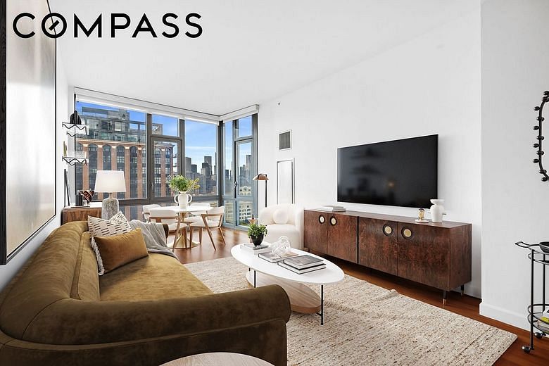 100 Jay Street #25J