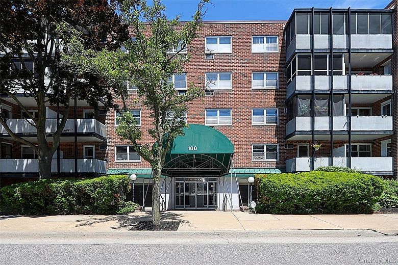 100 Lincoln Avenue #3D