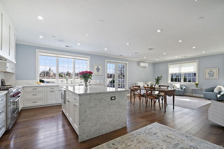 100 Main Street #PH1