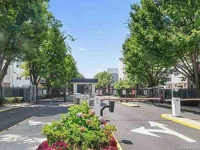 100 Neptune Lane #15100