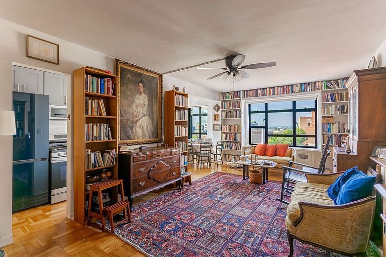 100 Remsen Street #8G