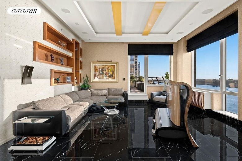 100 Riverside Boulevard #PHB