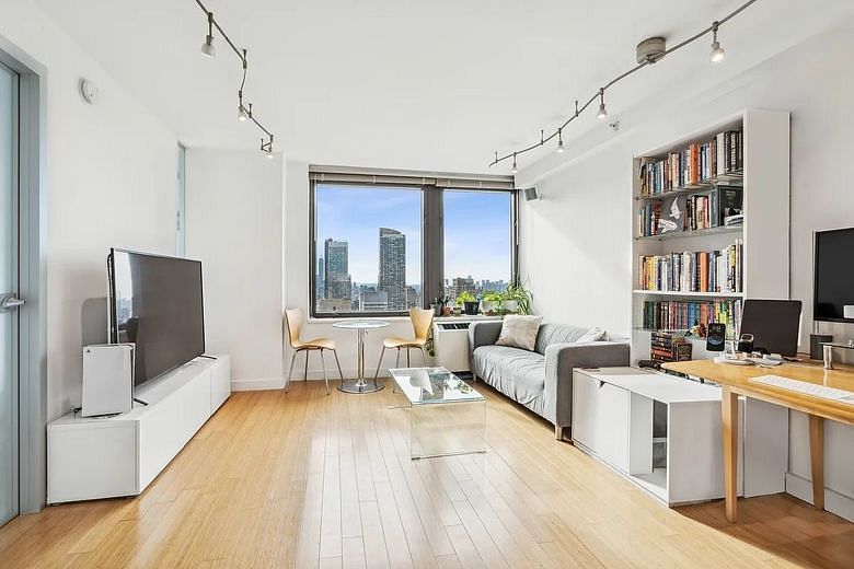 100 West 39th Street #39H