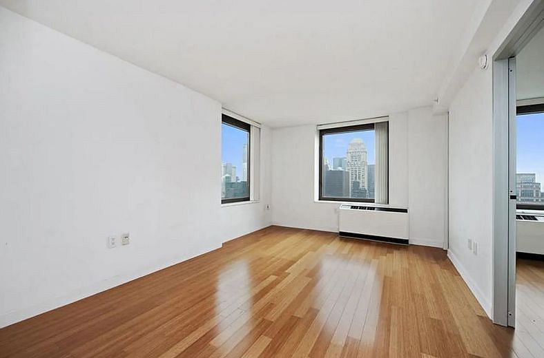 100 West 39th Street #42E