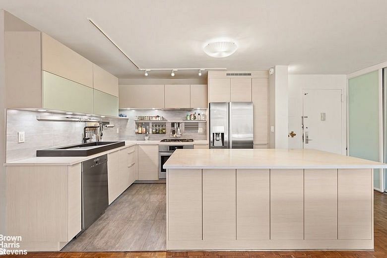 100 West 89th Street #6C