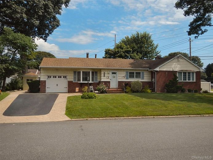 1005 Thompson Drive
