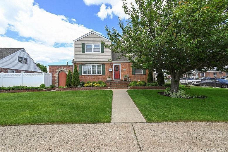 1006 Glen Drive