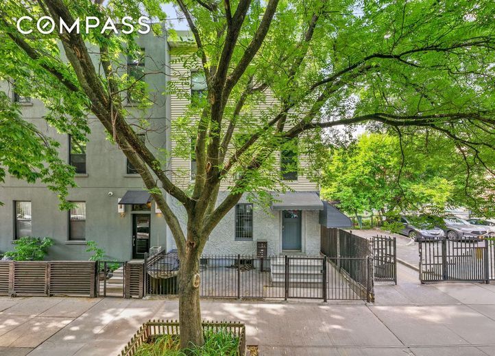 101 Eagle Street #3FAMILY