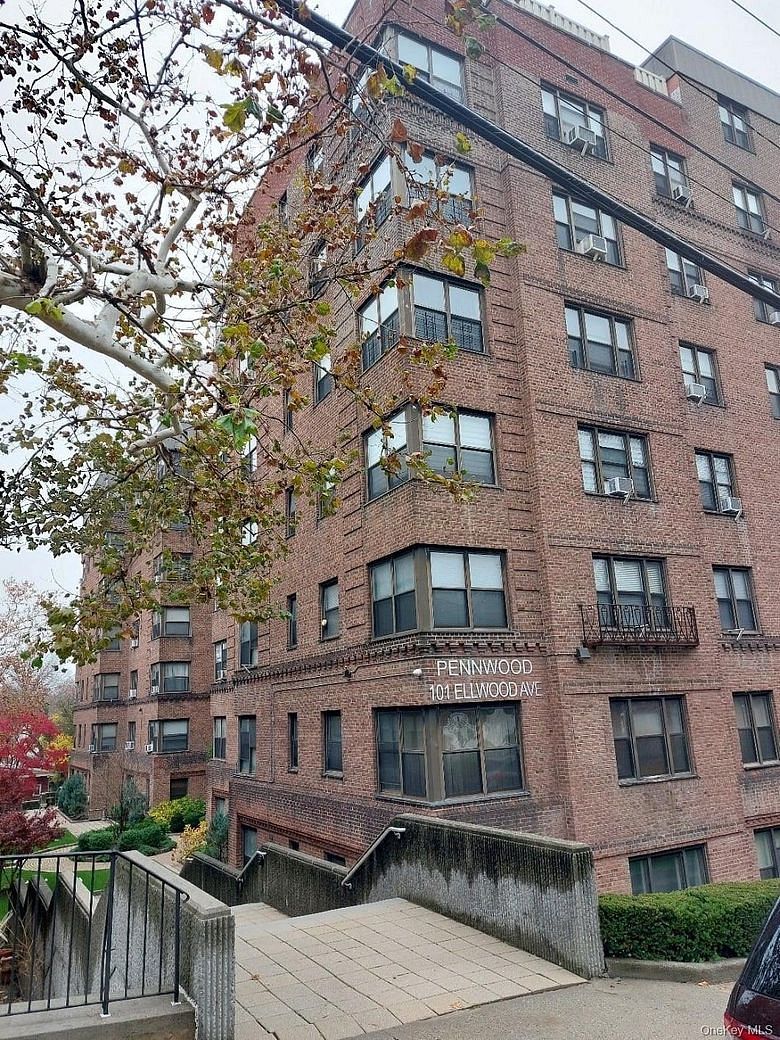 101 Ellwood Avenue #6H