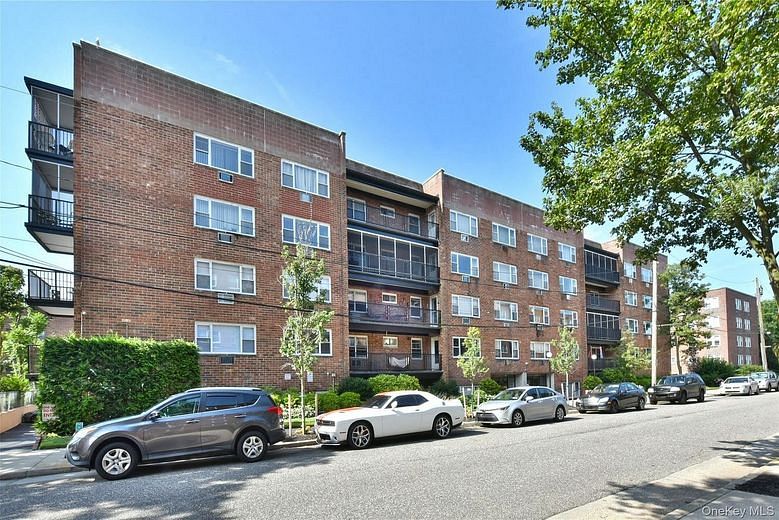 101 Lincoln Avenue #3R