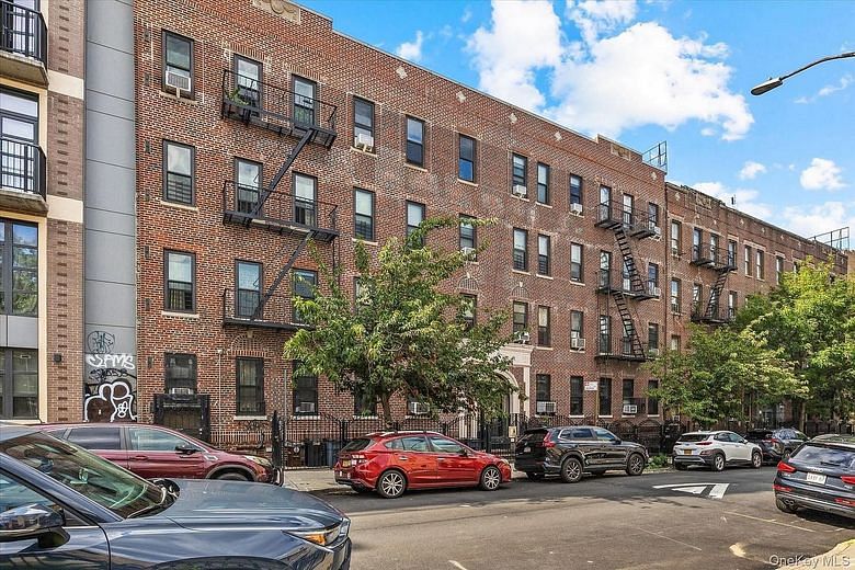 101 Linden Street #2F