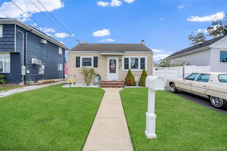 101 Miramar Boulevard