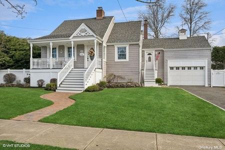Image 1 of 24 for 101 S Bay Drive in Long Island, Massapequa, NY, 11758