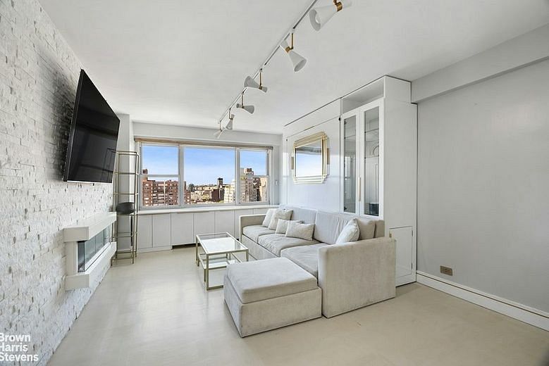101 West 12th Street #20B