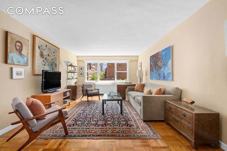 101 West 12th Street #5J