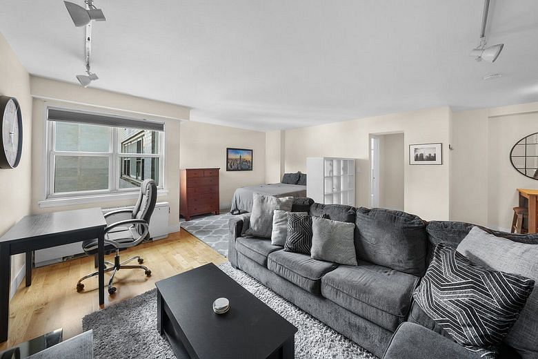 101 West 12th Street #9Z