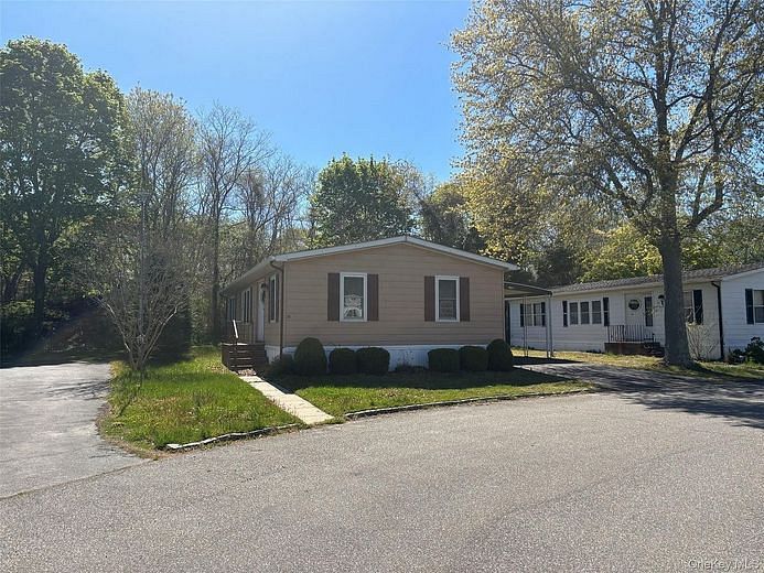 101 West Lane #20B Witt L