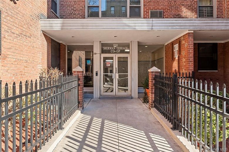 1010 Sherman Avenue #1B