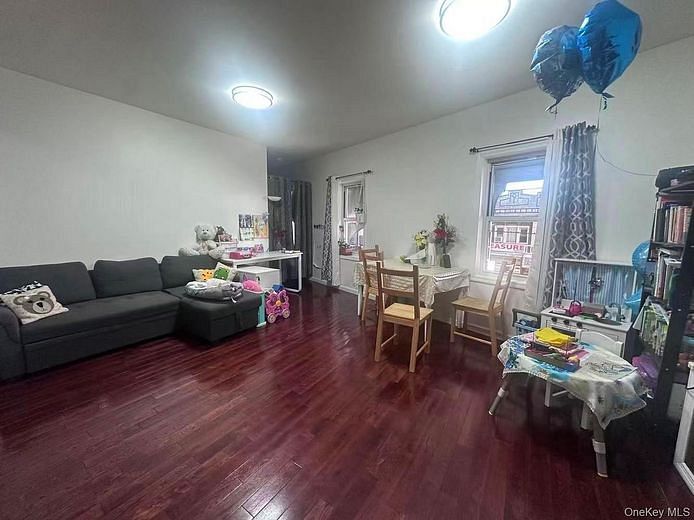 102-03 Jamaica Avenue